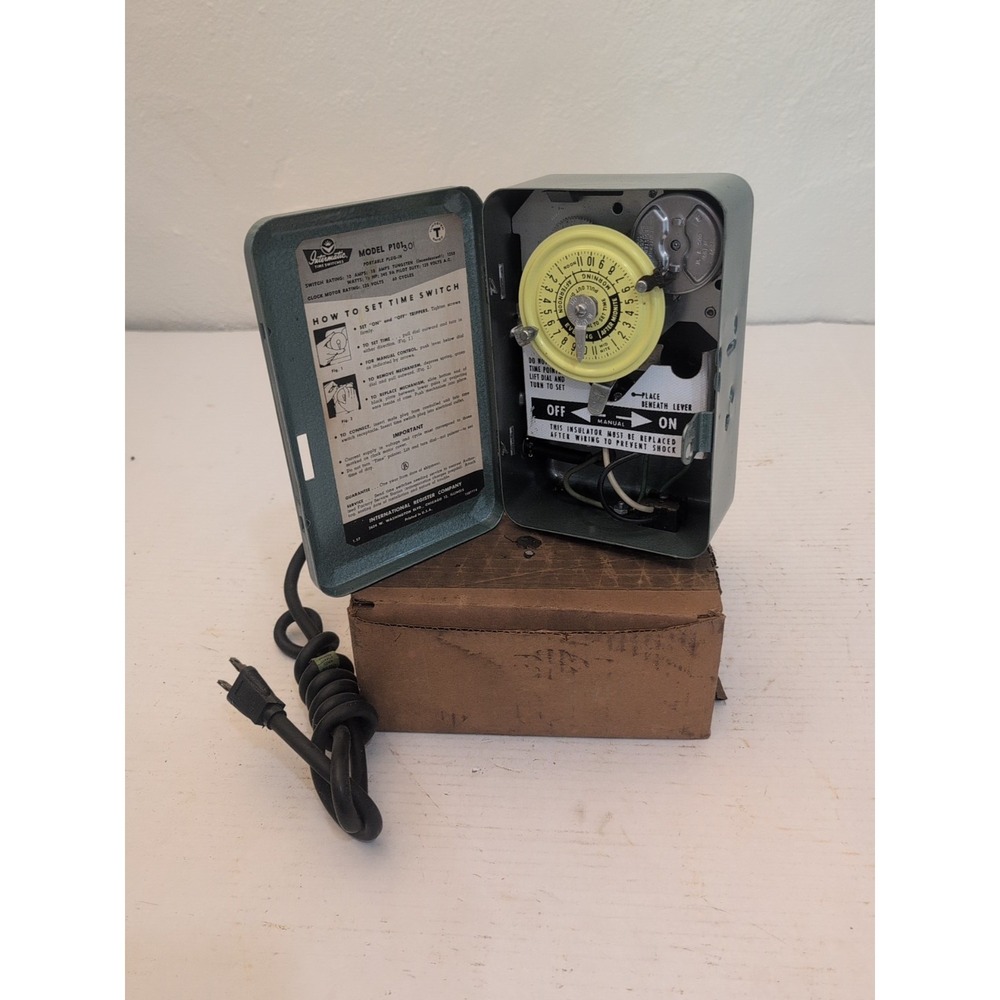 Vintage Intermatic Automatic Sprinkler Timer For Pumps Model P101